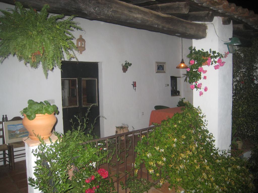 Posada Del Castano Castano de Robledo Exteriör bild