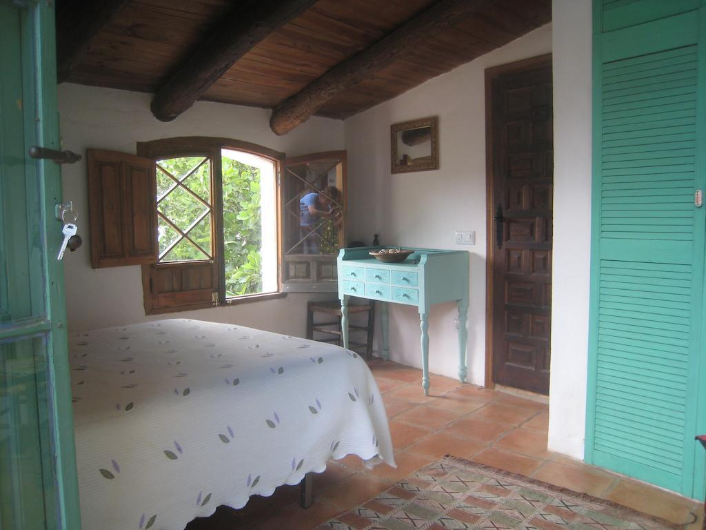 Posada Del Castano Castano de Robledo Rum bild